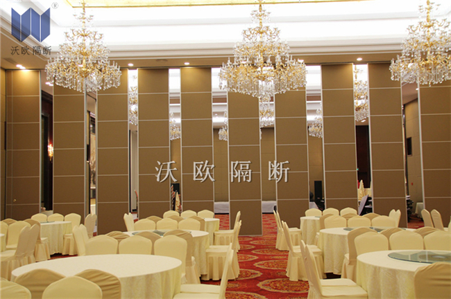 hotel banquet hall acoustic operable partition wall multi-purpose hall folding slidng wall partition price.jpg