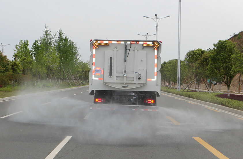 厂家直销东风天锦16立方大型高端洗扫车 多功能新型洗扫车价格示例图7